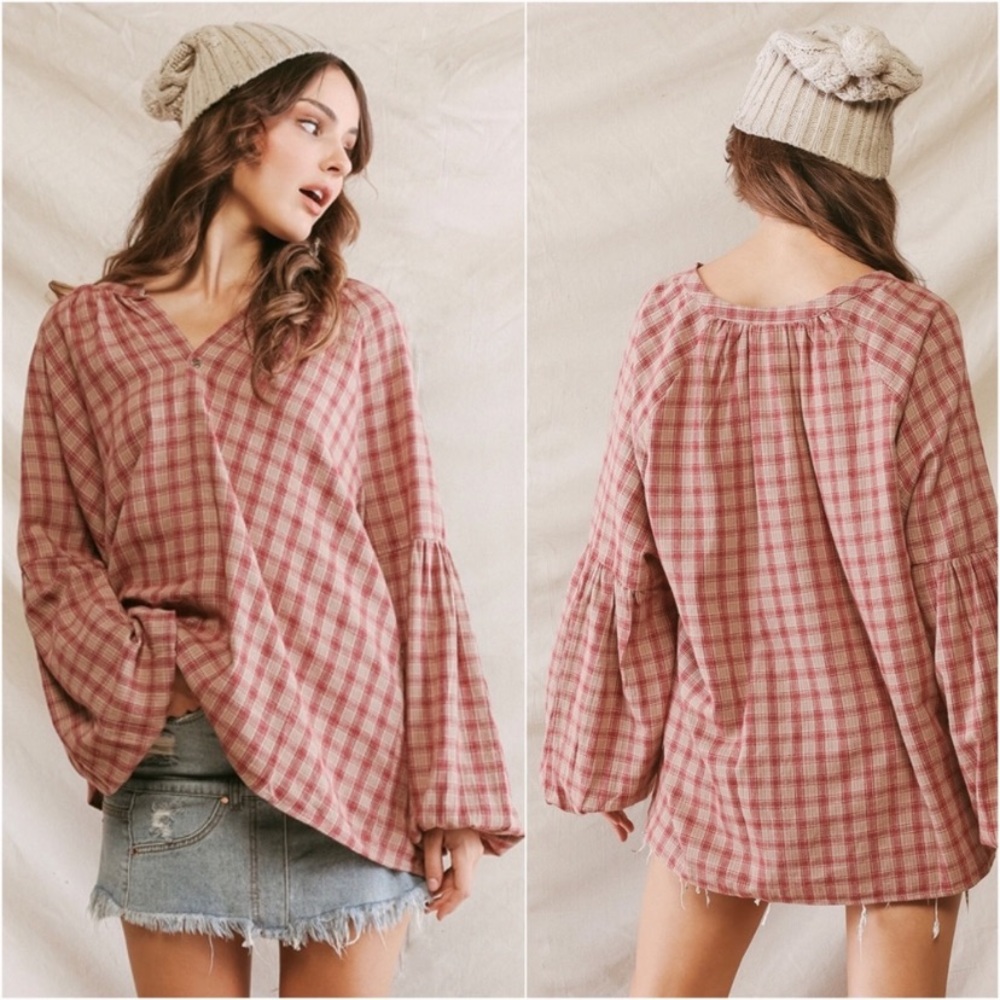 Women’s Lightweight Plaid Sand Wine V Neck Front Spring Top - Picture 2 of 3